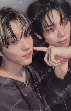 blackout ticket ver. Unit photocard image