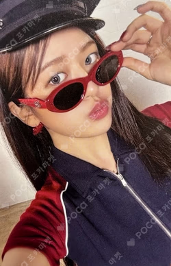 IVE SECRET Target Exclusive YUJIN photocard image