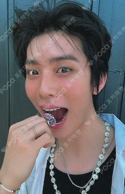 FANTASY JUMP UP HWIYOUNG photocard image