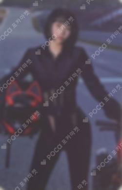 FEARLESS SYNNARA RECORD KIM CHAEWON photocard image