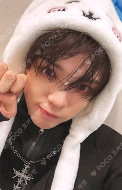 LOUD & PROUD APPLEMUSIC BRIAN photocard image