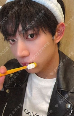 As I am APPLEMUSIC HYEONGSEOP photocard image