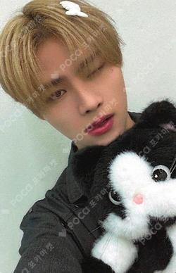 Electric Heart : Born to Glow Hellolive shop