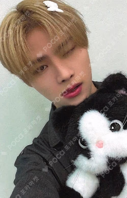 8TURN MYUNG HO photocard image