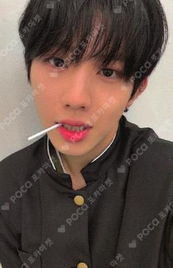 Electric Heart : Born to Glow Hellolive shop YUN GYU photocard image