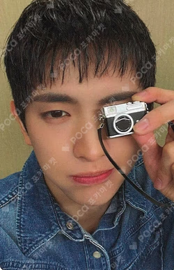 As I am APPLEMUSIC LEW photocard image