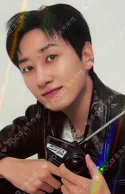 2025 SMTOWN : THE CULTURE, THE FUTURE HOTTRACKS EUNHYUK photocard image