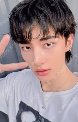 DO IT YES24 HYUNJIN photocard image