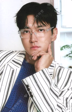 2025 SEASON'S GREETINGS SM STORE