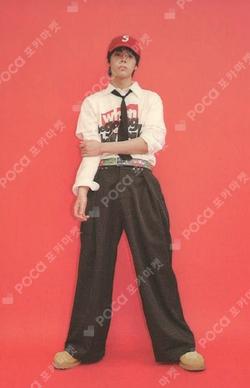 Trophy POCAALBUM ver. Hwang Seong Bin photocard image