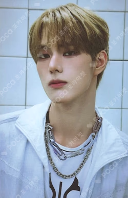 HOUSE OF TRICKY : WRECKING THE HOUSE KEYRING ver. JINSIK photocard image