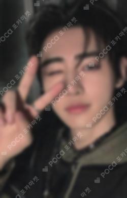 ROMANCE : UNTOLD -daydream- YIZHIYU LUCKY DRAW SUNGHOON photocard image