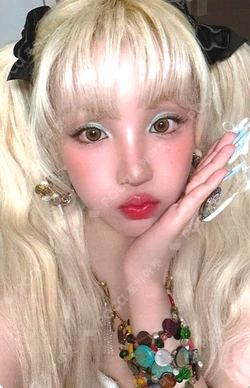 Motivation EVERLINE YUQI photocard image