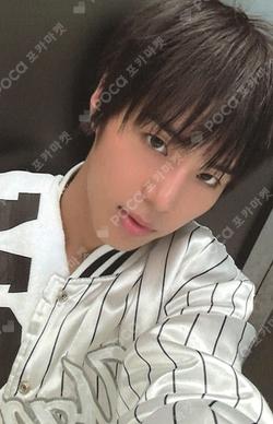 Trophy Classic ver. Hwang Seong Bin photocard image