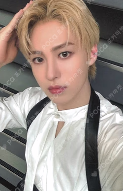 Youth Chapter 3 : ROMANTIC YOUTH MOKKET SHOP AYDEN photocard image