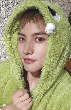 Trophy MAKESTAR Cho Seong Il photocard image