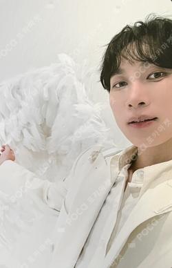 UNFOLD Keyring Ver. SEO EUNKWANG photocard image