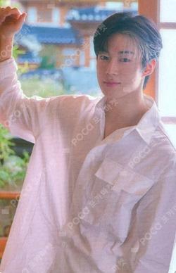 2024 SEASON'S GREETINGS - TAKE A MOMENT TRADING PHOTO CARD SET