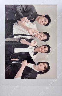 DAY6 3RD WORLD TOUR [FOREVER YOUNG] Blu-ray Unit photocard image