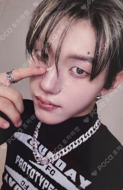 blackout breakout ver. Kyoung Bae Seo photocard image