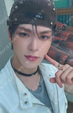 Youth Chapter 3 : ROMANTIC YOUTH fromm store