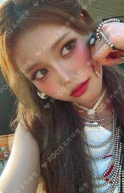 Not Just Pretty APPLEMUSIC Jeong Sae Bi photocard image