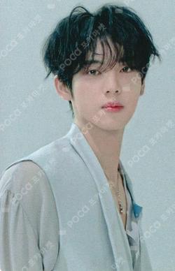 BLUE PARADISE POP-UP STORE ACRYLIC STAND KIT HAN YUJIN photocard image