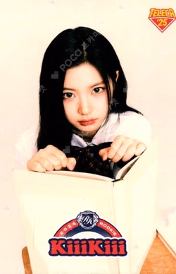 TELECA COLLECTION CARD 2025 K-POP ROOKIE BASE