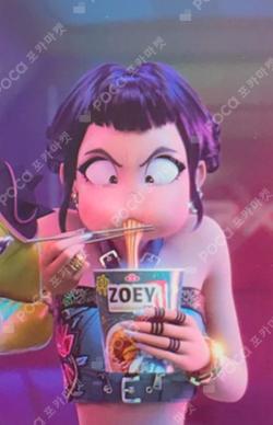 KPOP DEMON HUNTERS OFFICIAL POP-UP — SEOUL RANDOM PHOTOCARD Zoey photocard image