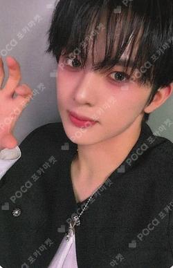 UNDENIABLE EVERLINE LINGQI photocard image