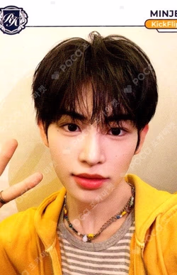 TELECA COLLECTION CARD 2025 K-POP ROOKIE BASE