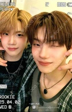 TELECA COLLECTION CARD 2025 K-POP ROOKIE RARE Unit photocard image