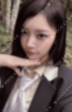 NOT CUTE ANYMORE WEVERSE LUCKY DRAW MOKA photocard image