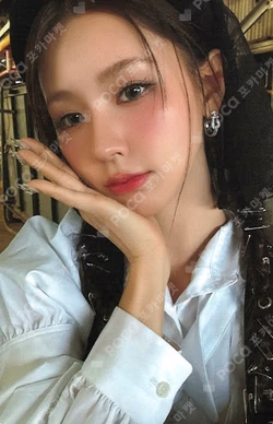 We are [POCAALBUM] Photobook Ver. MAKESTAR MIYEON photocard image