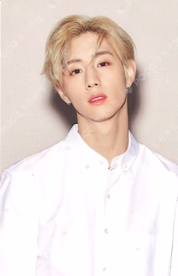 EYES ON YOU IN SEOUL PHOTO CARD SET A