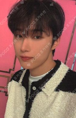 A Shoulder to Cry On JAEHAN photocard image