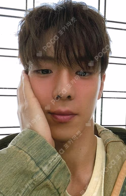 THE X WITHMUU SHOWNU photocard image