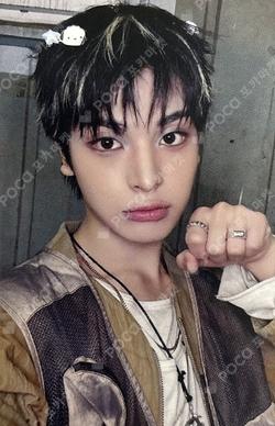 HOUSE OF TRICKY : WRECKING THE HOUSE JUMP UP YECHAN photocard image