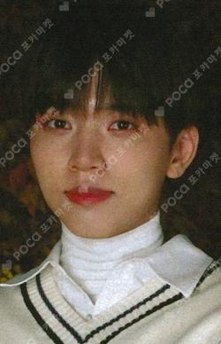 OMEGA X [To.] Tour in JAPAN MINI L HOLDER & PHOTOCARD SET HYUK photocard image