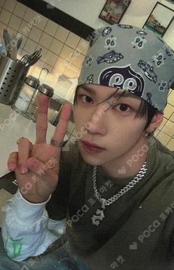 YOUNI-T BROADCAST STEVE photocard image