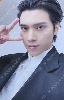 Eternal White WITHMUU HENDERY photocard image