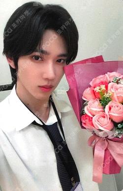 LOST Mubeat Chael photocard image