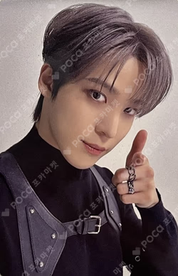 ATEEZ VR CONCERT : LIGHT THE WAY YUNHO photocard image