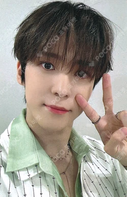 GOLDEN HOUR : Part.1 hello82