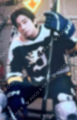 25 SEVENTEEN's HOME PHOTO CARD WONWOO photocard image