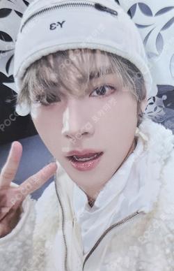 Eternal White EVERLINE XIAOJUN photocard image