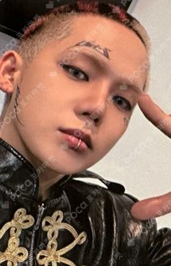 TREASURE POP-UP IN SHANGHAI REWARD CHOI HYUN SUK photocard image