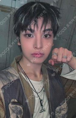 HOUSE OF TRICKY : WRECKING THE HOUSE fromm store YECHAN photocard image