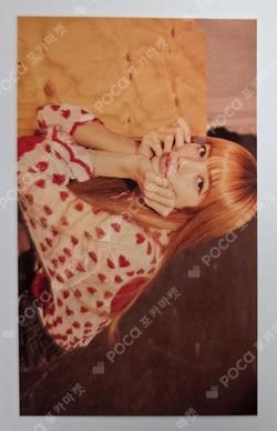 2019 Welcoming Collection LISA photocard image