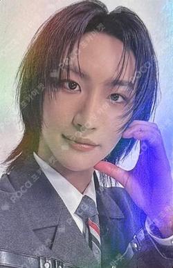 ATEEZ VR CONCERT : LIGHT THE WAY SEONGHWA photocard image